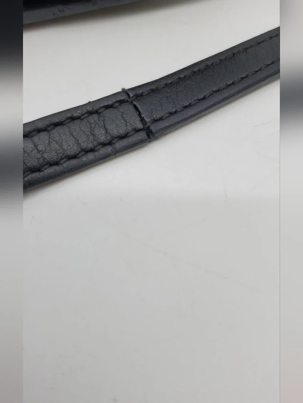 Gucci Microguccissima Crossbody Wallet On Stap - Picture 13 of 15